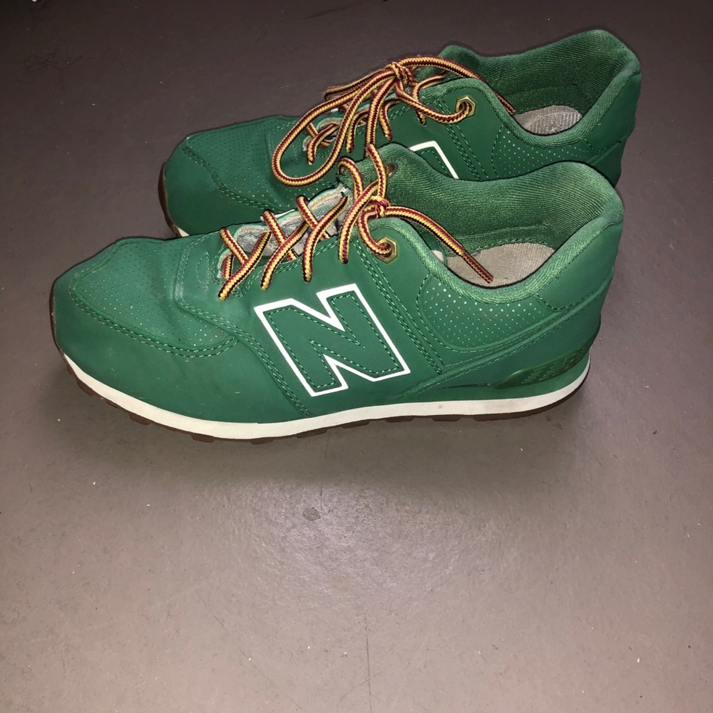 COPY - New Balance Green! Size 7
